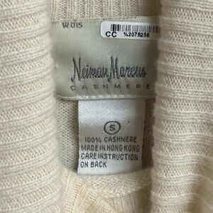 Neiman Marcus Cream Cashmere Turtleneck Sweater
